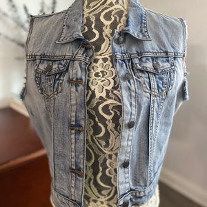 Shyanne EUC Jean jacket USA Red, White & Blue size XL